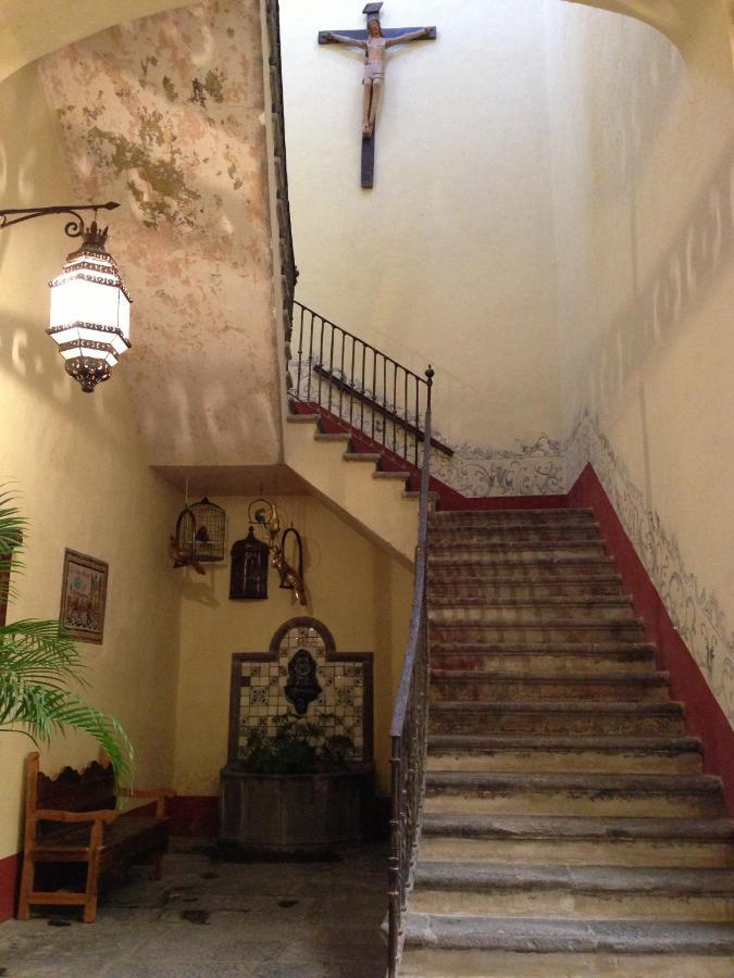 פואבלה Hotel Travel מראה חיצוני תמונה